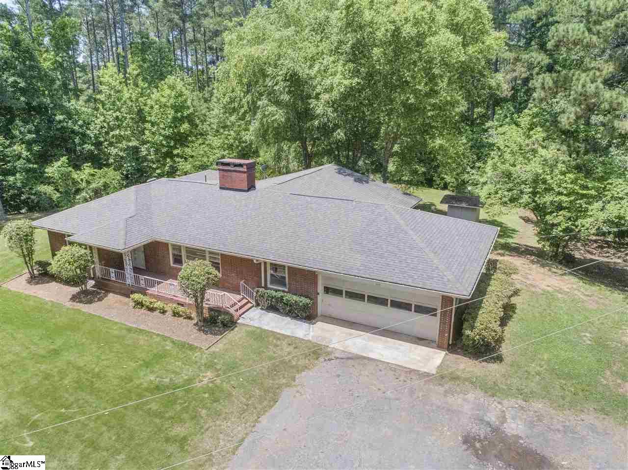 537 Azar Road Seneca, SC 29672 - Photo 5 of 36