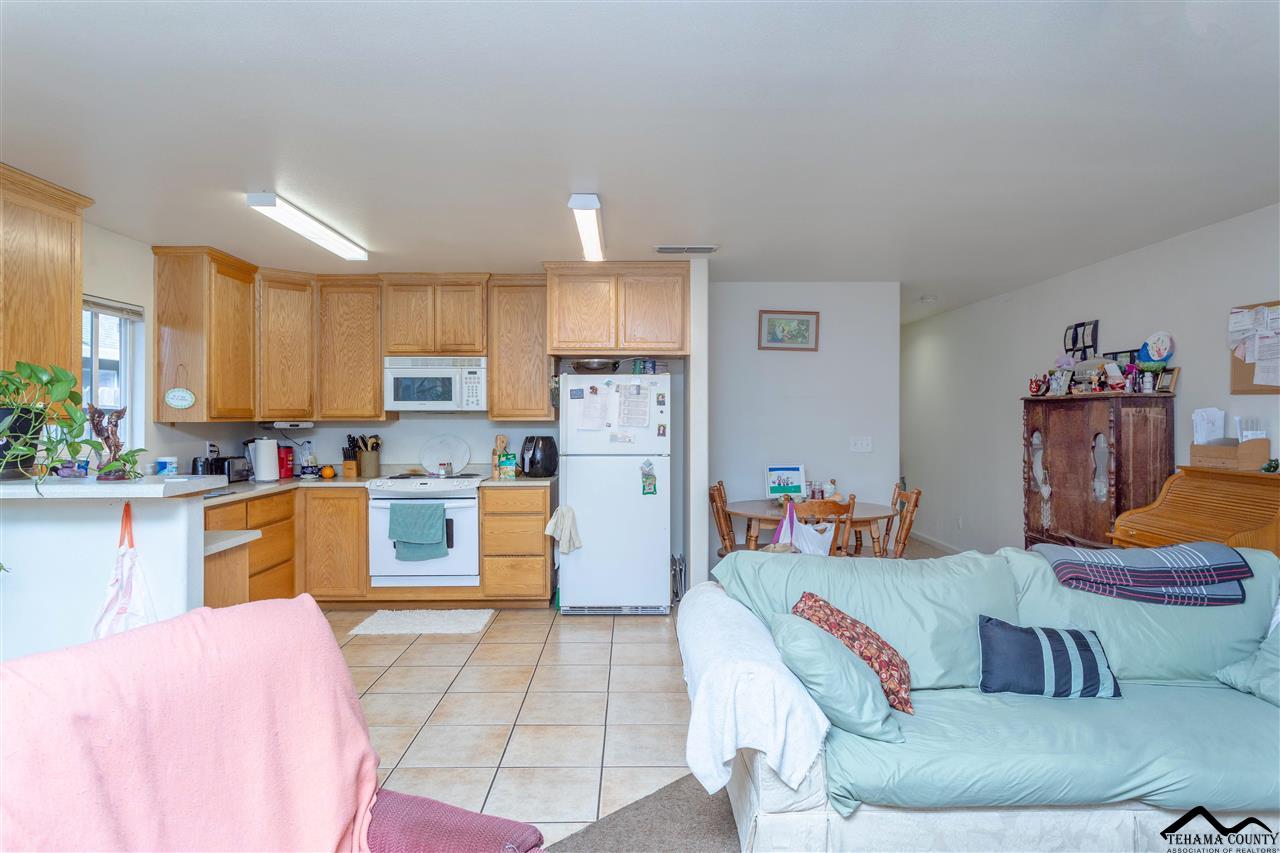 1395 5th Avenue Corning, CA 96021 - Photo 2 of 8