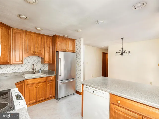 $375,000 | 312 Fox Drive, Winchester, VA 22601