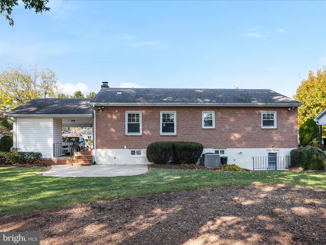 $375,000 | 312 Fox Drive, Winchester, VA 22601