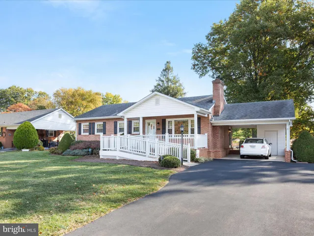 $375,000 | 312 Fox Drive, Winchester, VA 22601