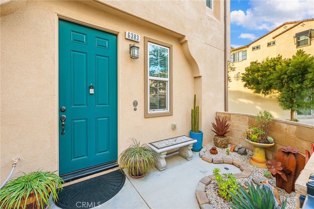 6383 Volans Court Eastvale, CA 91752 - Photo 2 of 39