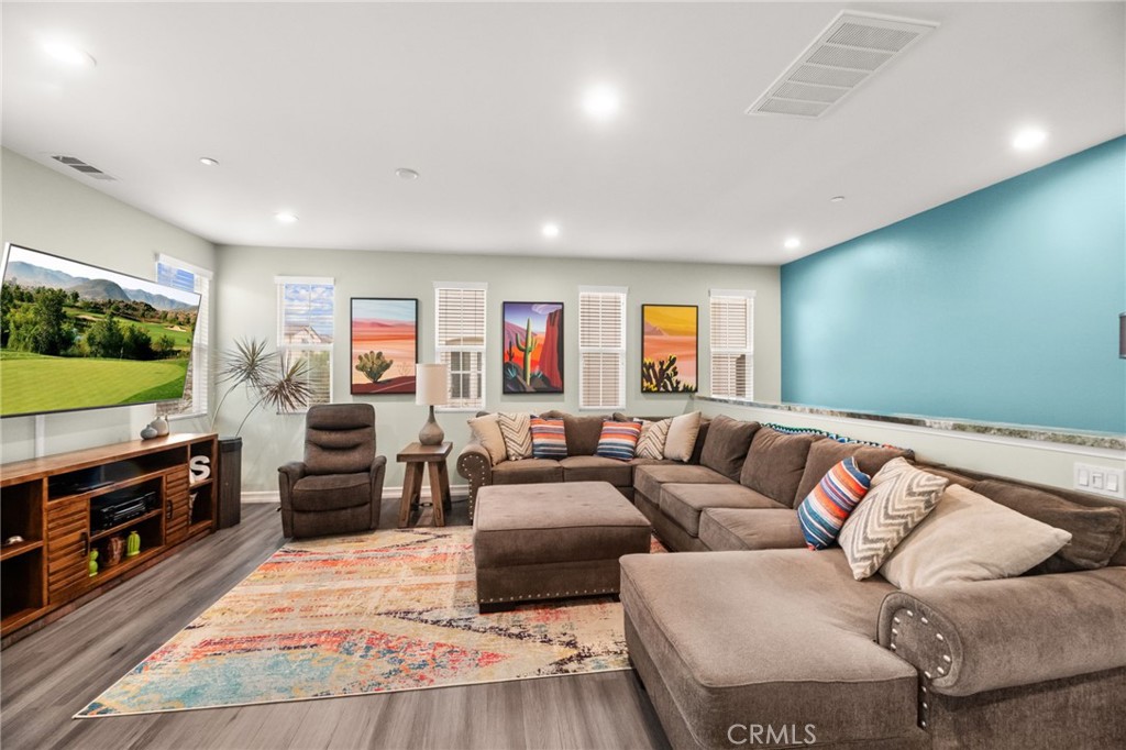 6383 Volans Court Eastvale, CA 91752 - Photo 7 of 39