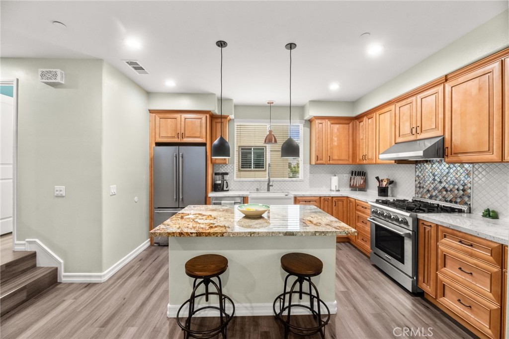 6383 Volans Court Eastvale, CA 91752 - Photo 10 of 39