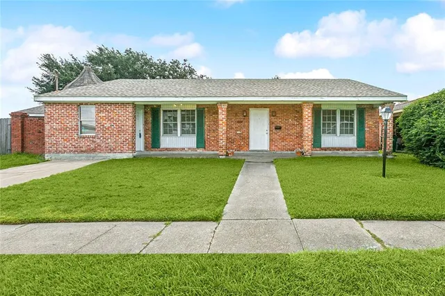$290,000 | Undisclosed Address, Metairie, LA 70001