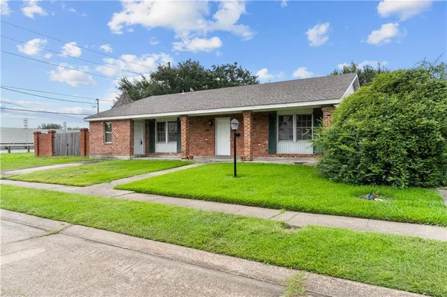 $290,000 | Undisclosed Address, Metairie, LA 70001