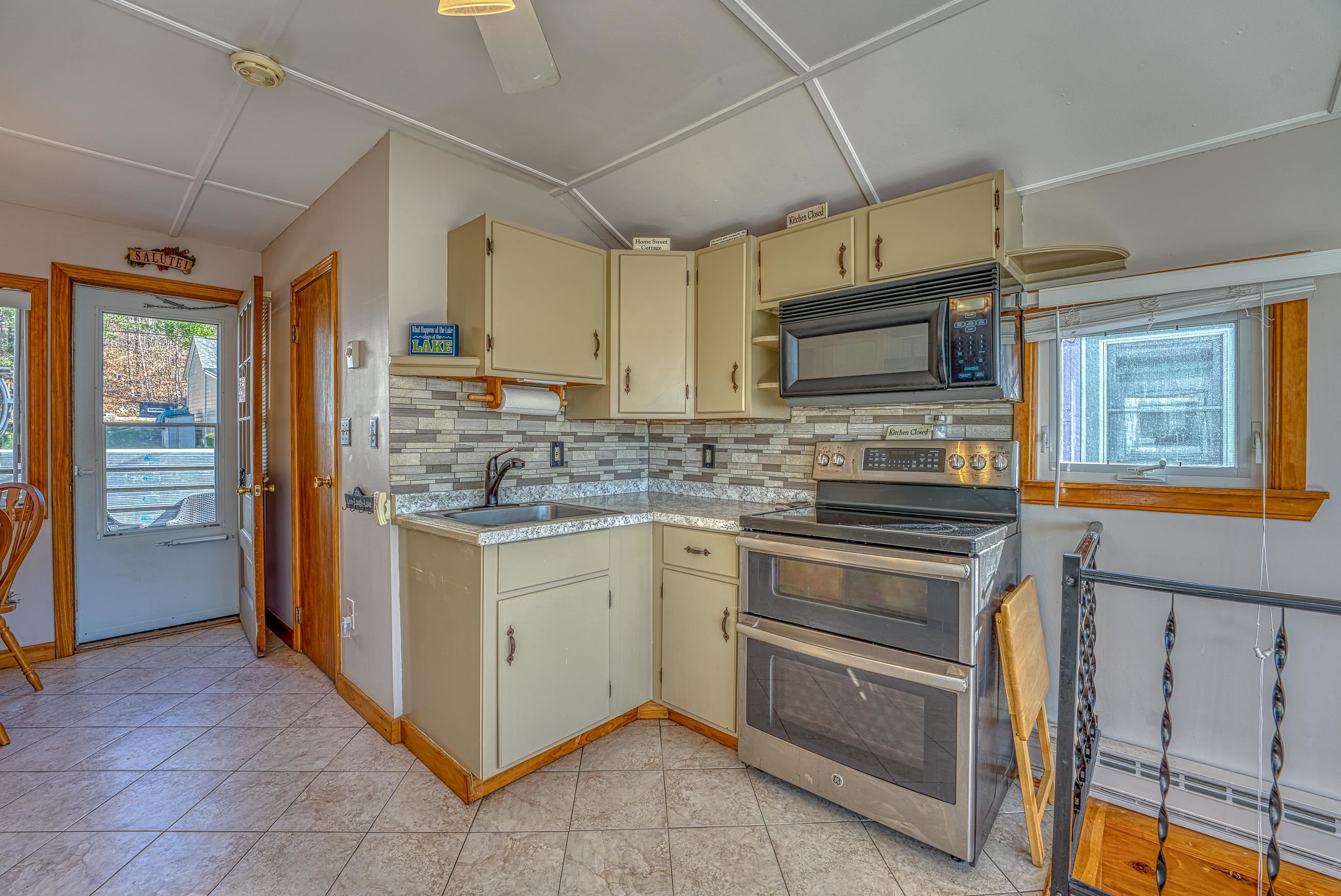 69 Lakeside Road Bristol, NH 03222 - Photo 11 of 38 Gallery Image 11