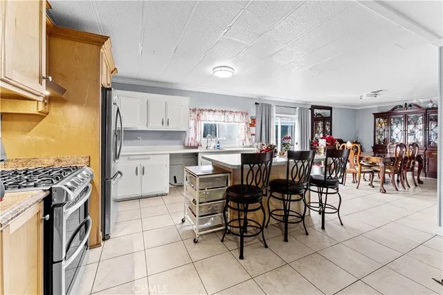 $179,900 | 1401 West 9th, Unit 59, Pomona, CA 91766