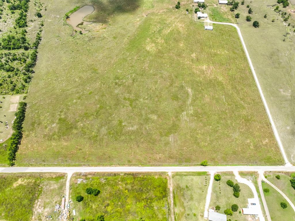 419 County Road 419 Taylor, TX 76574 - Photo 4 of 9