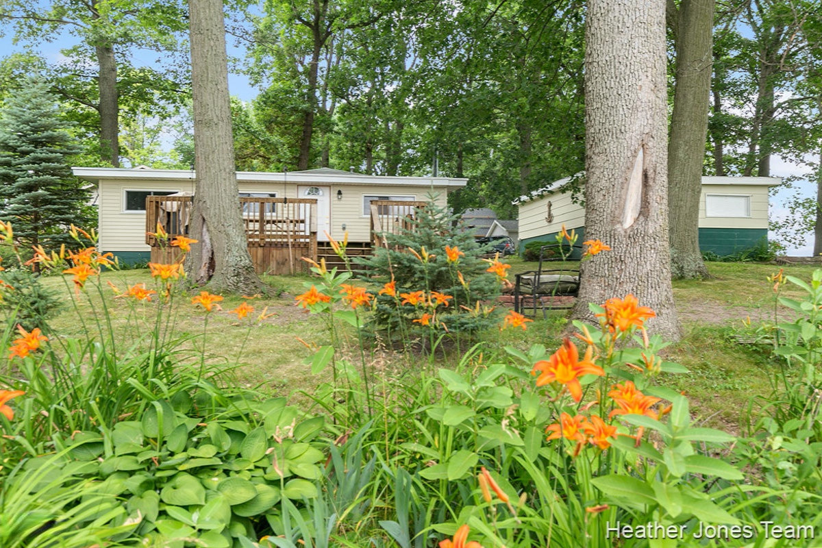 2513 North Johnson Road Trufant, MI 49347 - Photo 16 of 18 IMG_1015