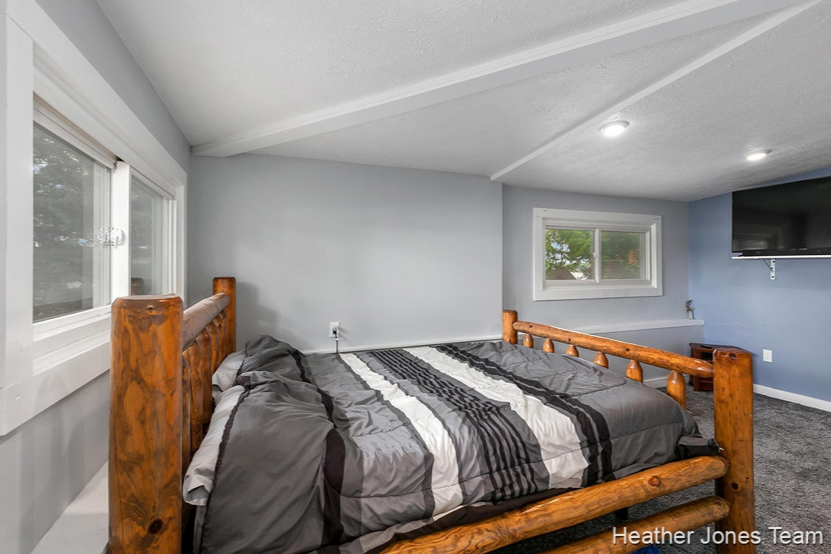 2513 North Johnson Road Trufant, MI 49347 - Photo 10 of 18 IMG_1009