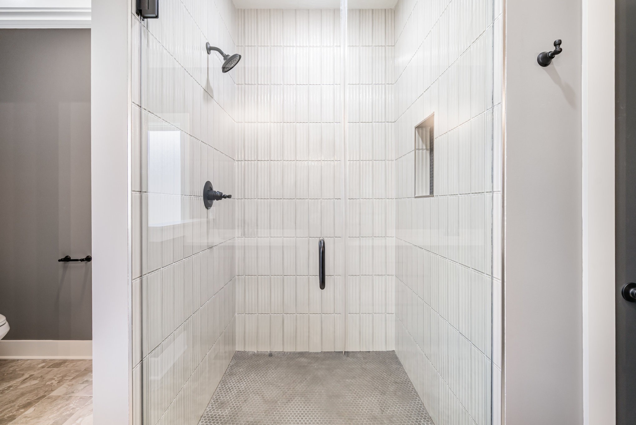 115 Crenshaw Road Hartsville, TN 37074 - Photo 20 of 40 a bathroom with a shower