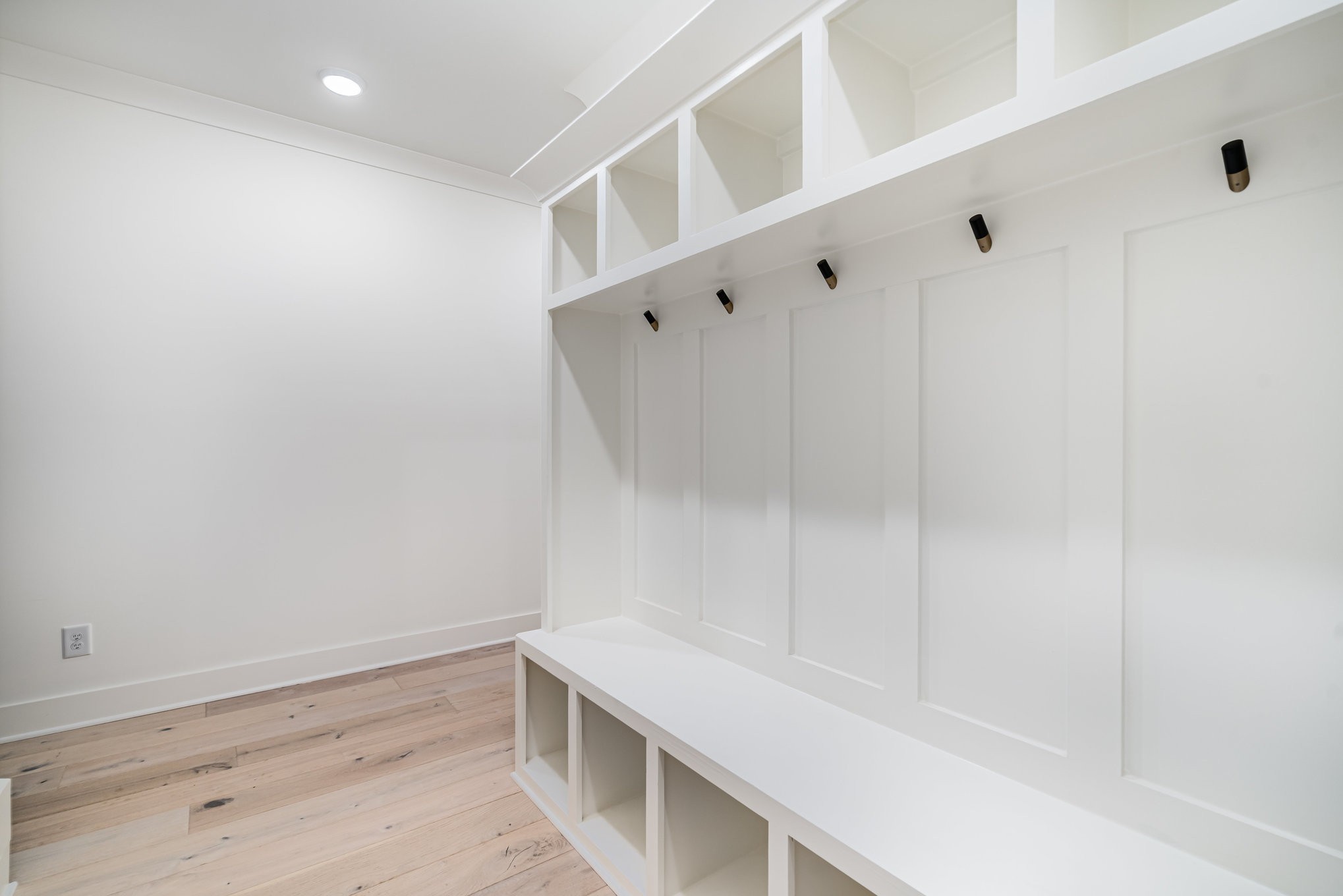 115 Crenshaw Road Hartsville, TN 37074 - Photo 27 of 40 a view of an empty room