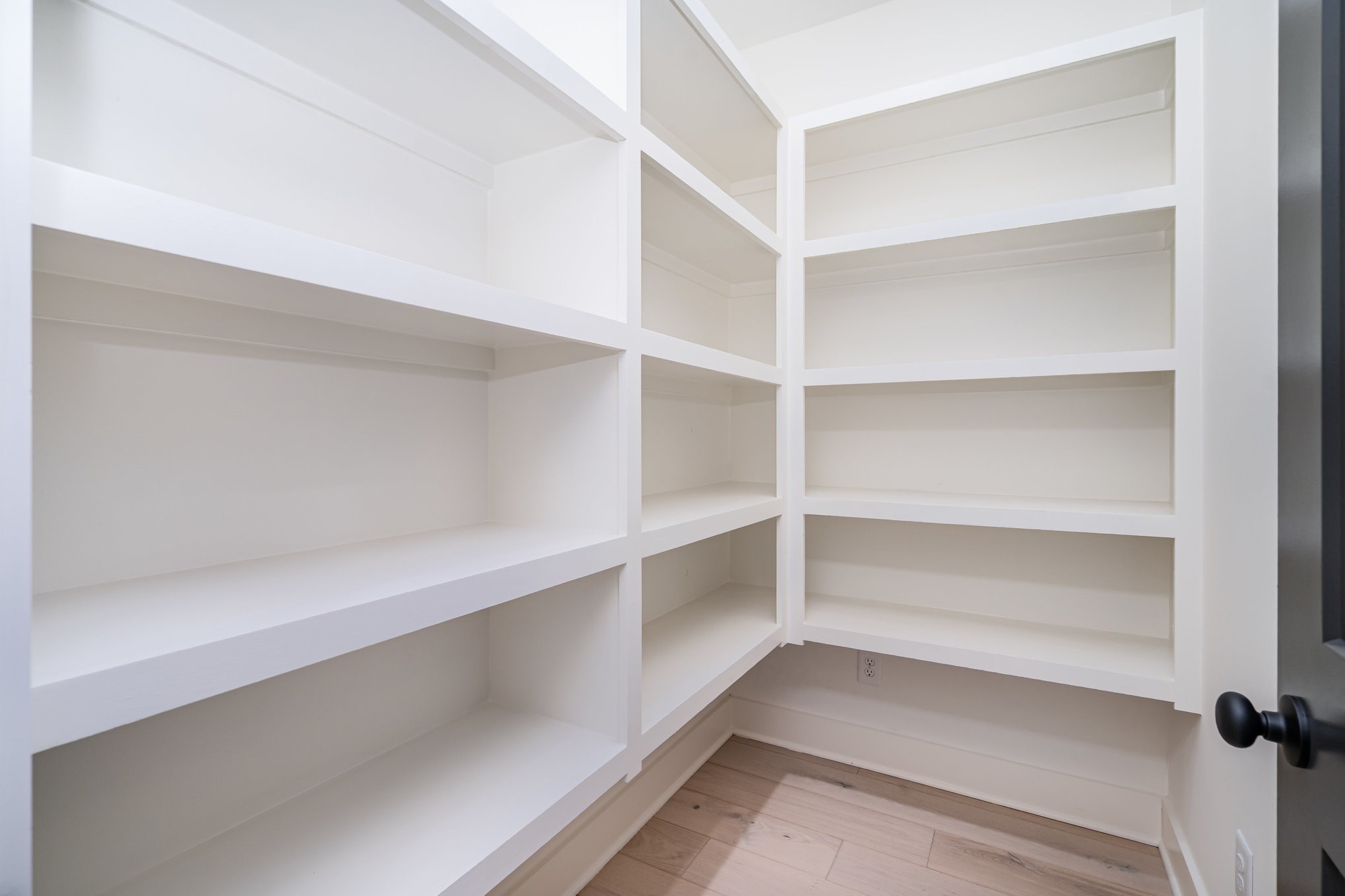 115 Crenshaw Road Hartsville, TN 37074 - Photo 27 of 40 a view of walk in closet with empty racks