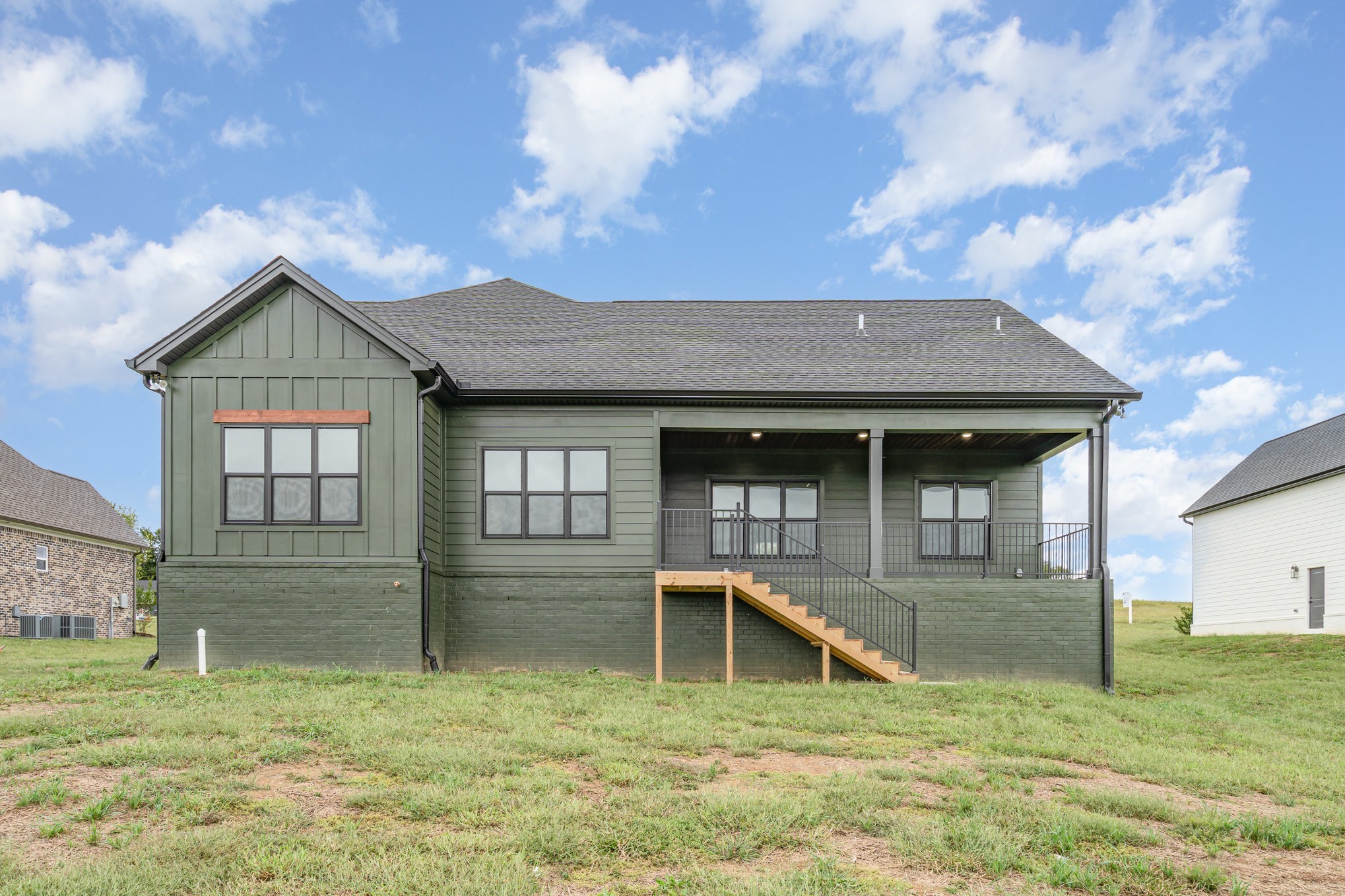 115 Crenshaw Road Hartsville, TN 37074 - Photo 35 of 40 a house with yard in front of it