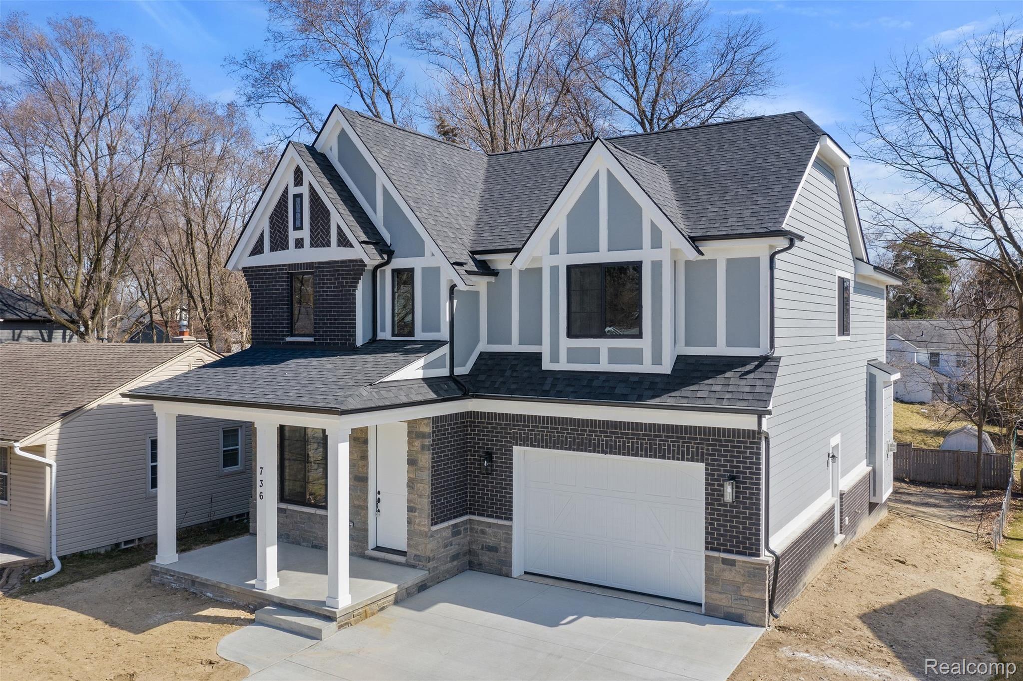 736 Elizabeth Street Rochester, MI 48307 - Photo 1 of 32 Elizabeth Road-2.jpg