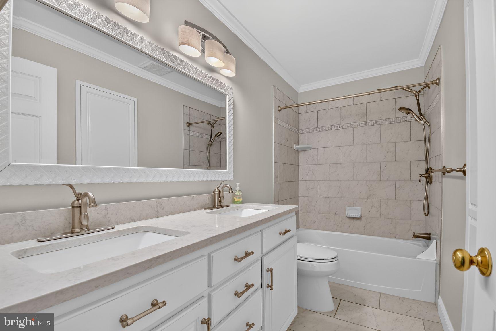 12525 Fox View Way Reston, VA 20191 - Photo 18 of 29 Second level hall bath