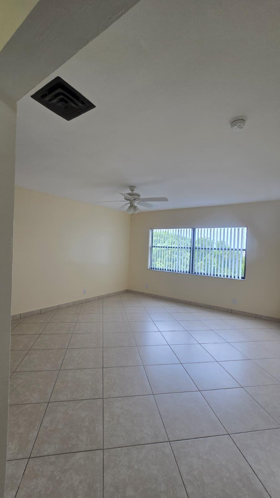 105 South Riverside Drive, Unit 402 Pompano Beach, FL 33062 - Photo 17 of 43 PHOTO-2026-06-09-17-04-52 3