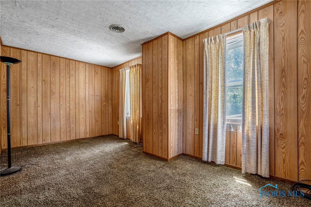 411 Farnsworth Road Waterville, OH 43566 - Photo 24 of 37 Bedroom #2