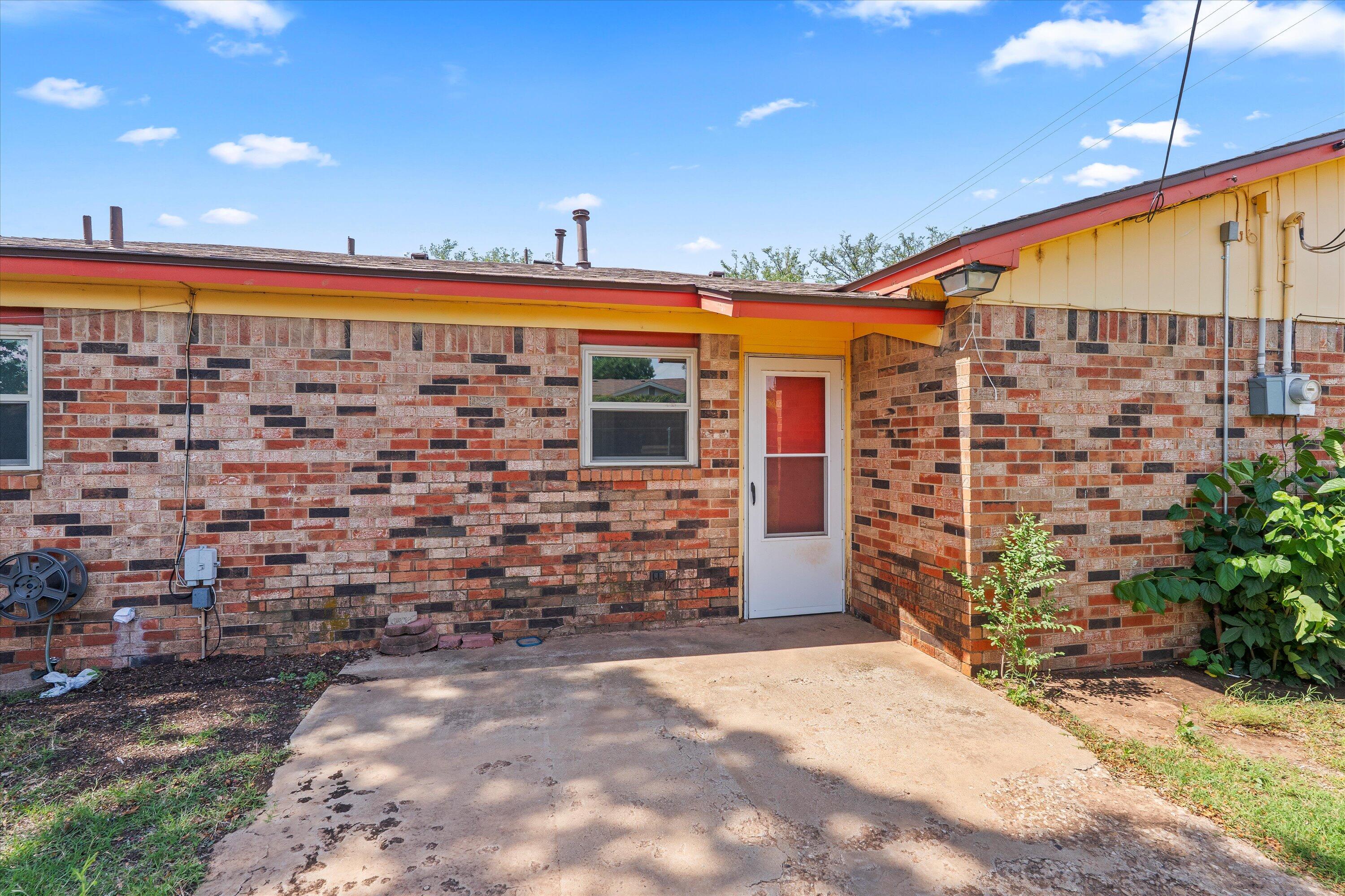 4520 54th Street Lubbock, TX 79414 - Photo 25 of 32 a view of an outdoor space