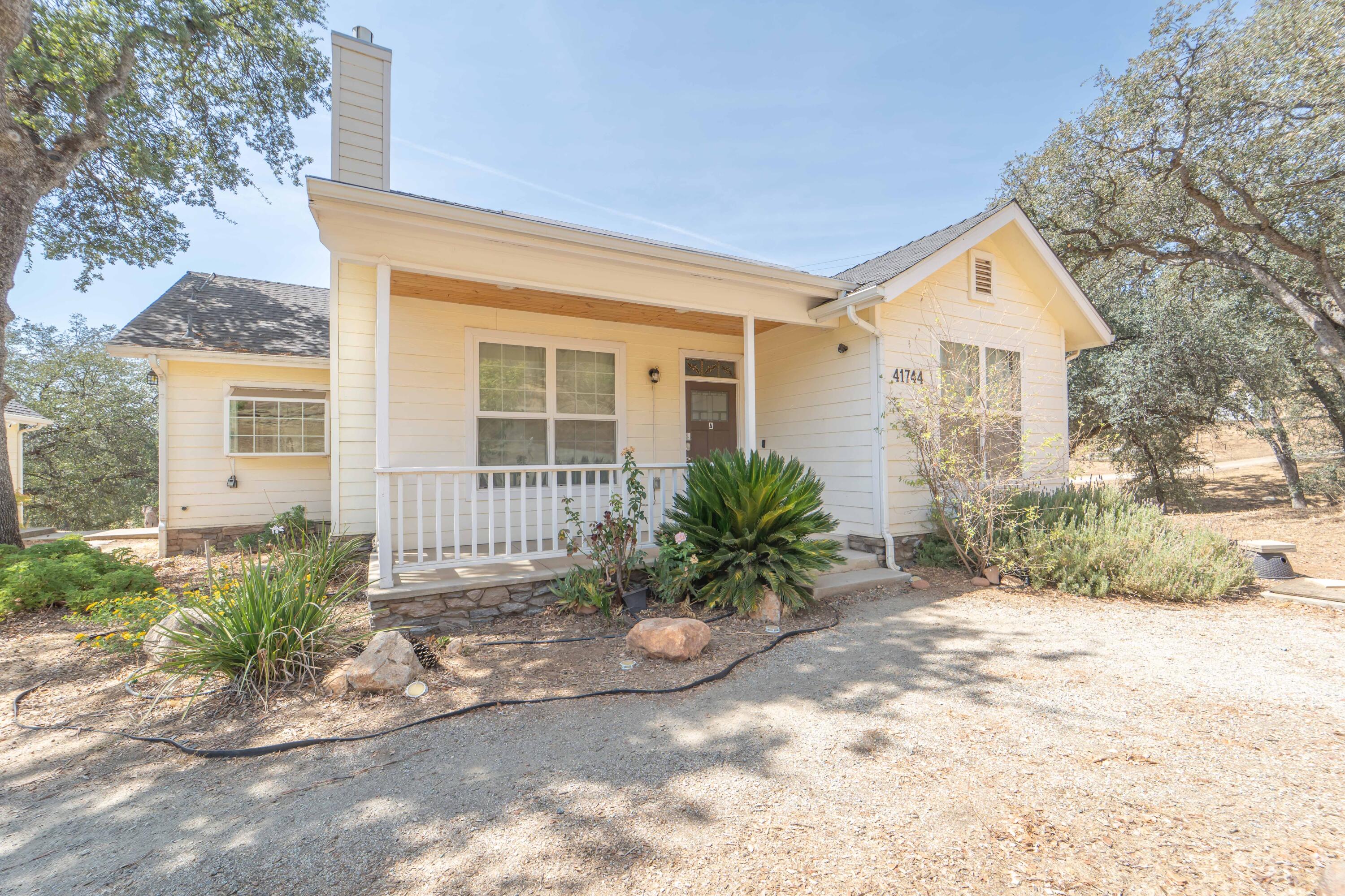 41744 South Fork Drive Three Rivers, CA 93271 - Photo 5 of 42 5