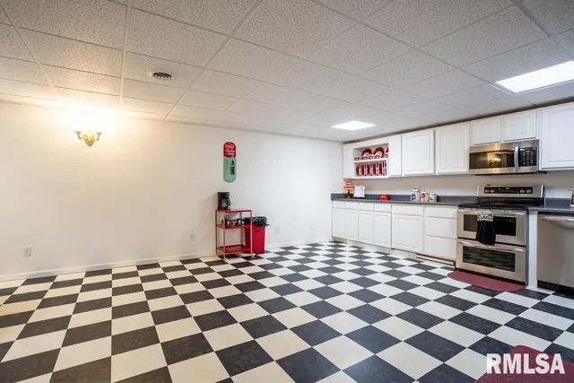 $399,000 | 12451 Dahmer Way, Carterville, IL 62918