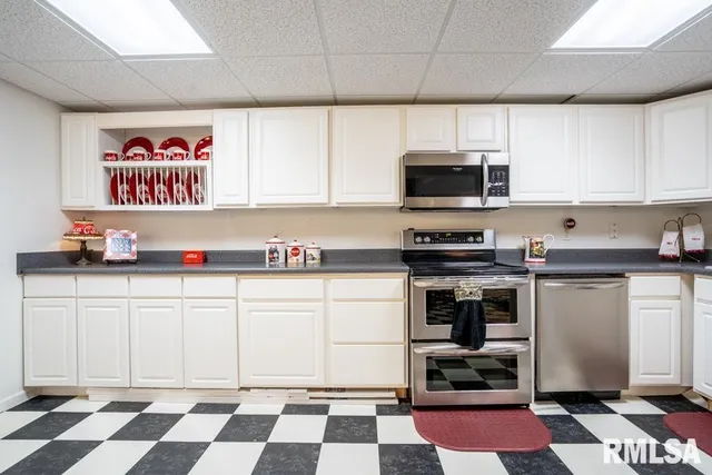 $399,000 | 12451 Dahmer Way, Carterville, IL 62918