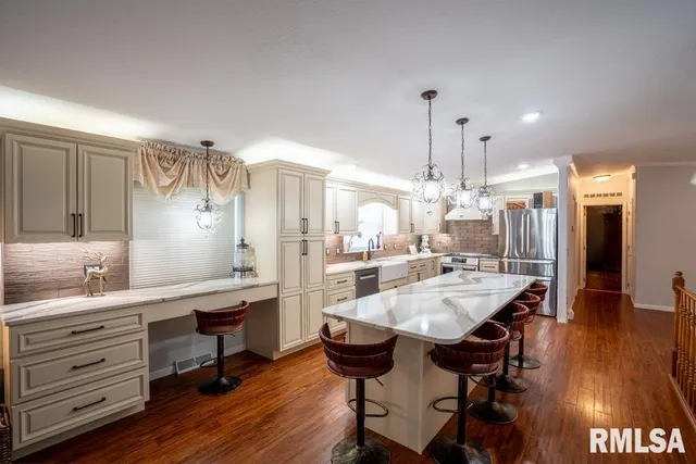 $399,000 | 12451 Dahmer Way, Carterville, IL 62918