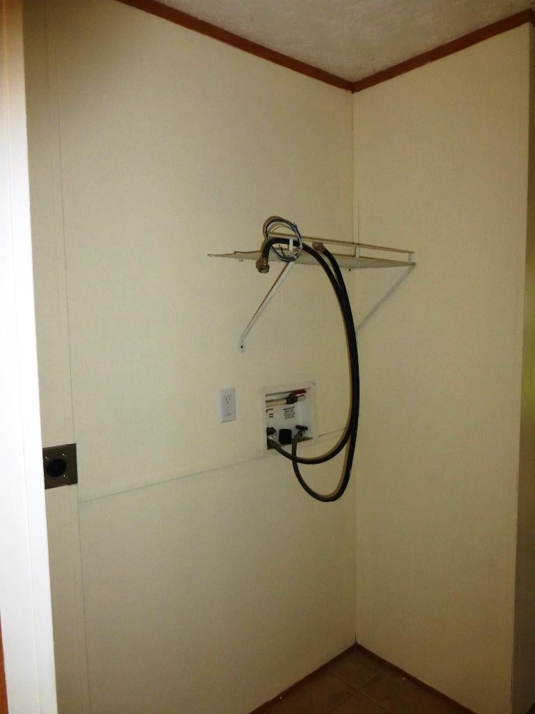 3857 Lowell Road Pence Springs, WV 24962 - Photo 27 of 33 Gallery Image 27