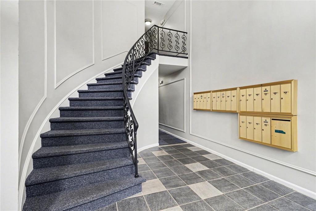 3650 Ashford Dunwoody Road Northeast, Unit 904 Atlanta, GA 30319 - Photo 6 of 33 a view of entryway