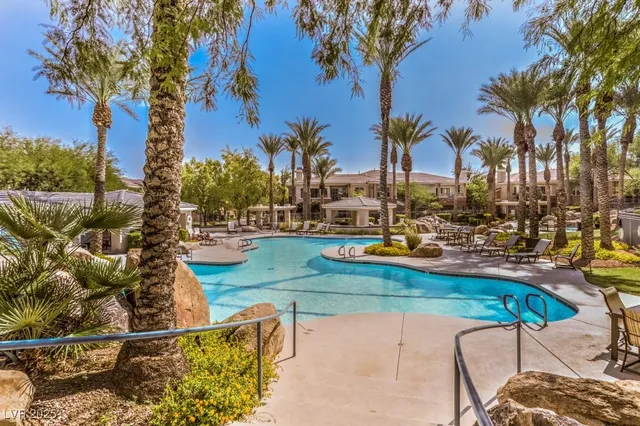 $1,995 | 10600 Amber Ridge Drive, Unit 205, Las Vegas, NV 89144