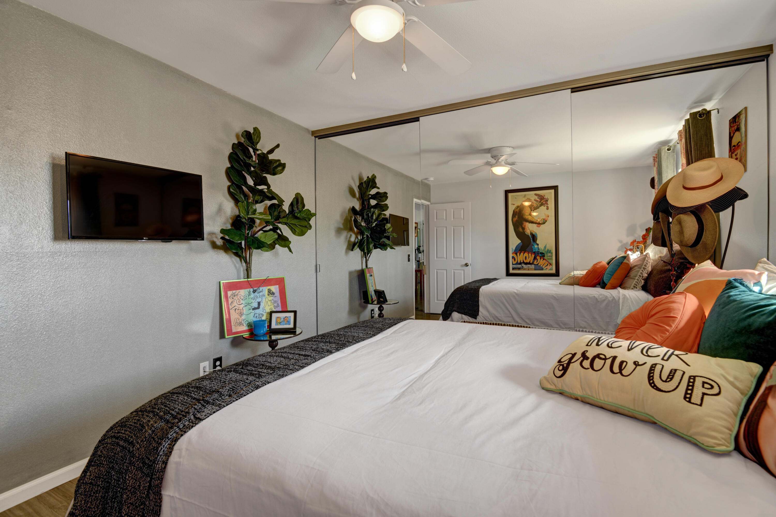 2354 Wayne Road Palm Springs, CA 92262 - Photo 21 of 34 BEDROOM 1 OVER BED