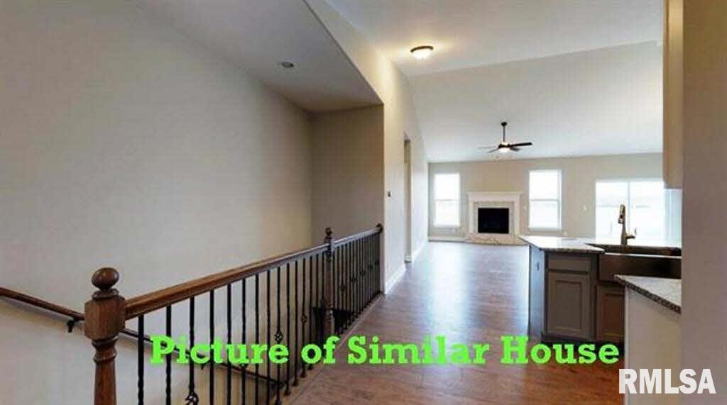 5540 Emily Road Bettendorf, IA 52722 - Photo 4 of 11 Gallery Image 4