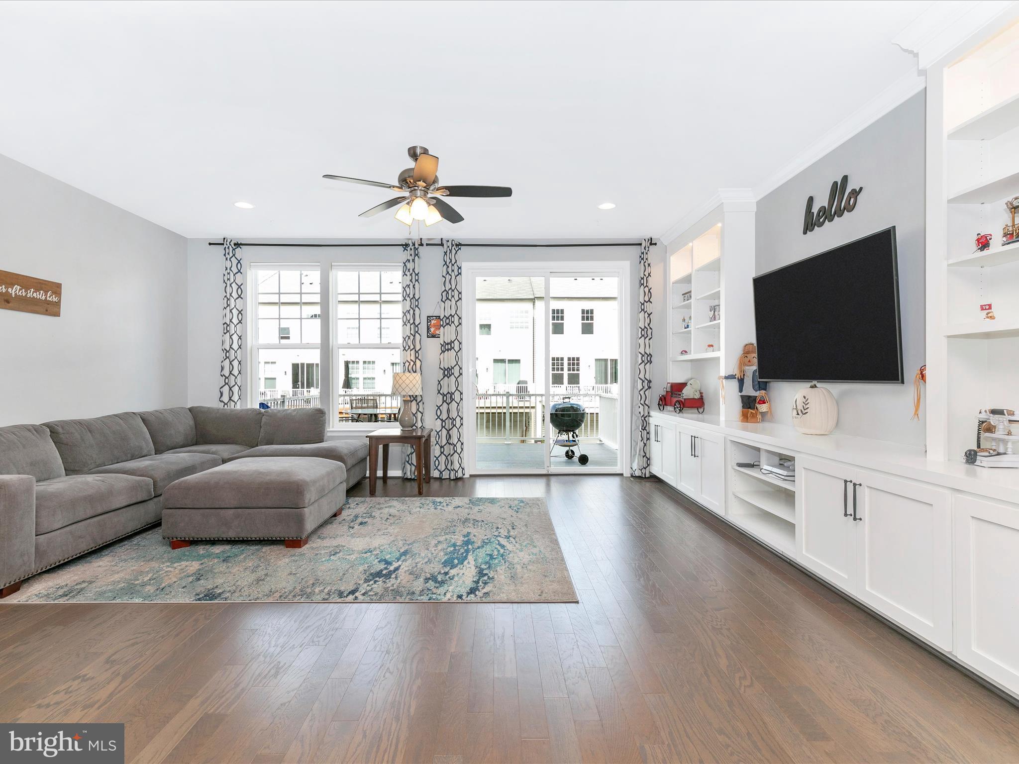 8432 Pine Bluff Road Frederick, MD 21704 - Photo 23 of 60 Living Room