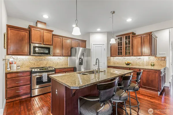 $920,000 | 21324 61st St Court East, Bonney Lake, WA 98391