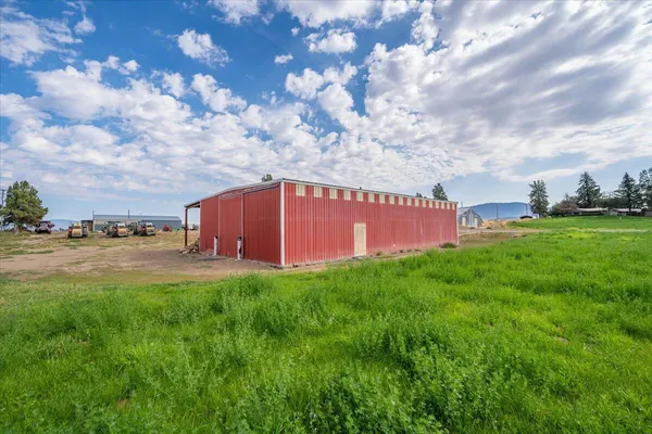 $7,900,000 | 2935 Sheep Mountain Road, Macdoel, CA 96058