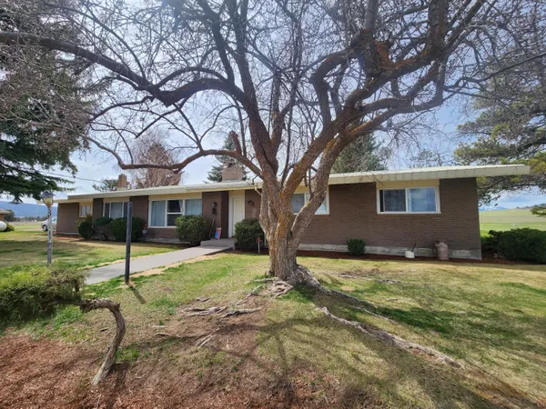 $7,900,000 | 2935 Sheep Mountain Road, Macdoel, CA 96058