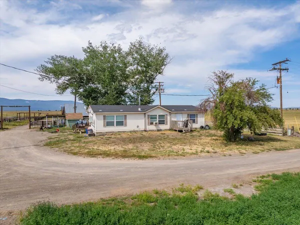 $7,900,000 | 2935 Sheep Mountain Road, Macdoel, CA 96058