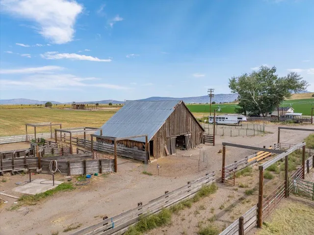$8,865,000 | 2935 Sheep Mountain Road, Macdoel, CA 96058