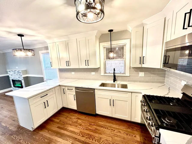 $279,900 | 12613 South Michigan Avenue, Chicago, IL 60628