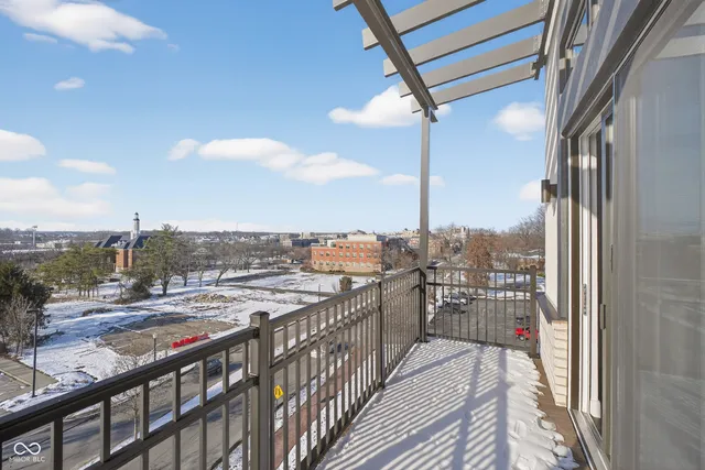 $800,000 | 1155 South Rangeline Road, Unit 501, Carmel, IN 46032