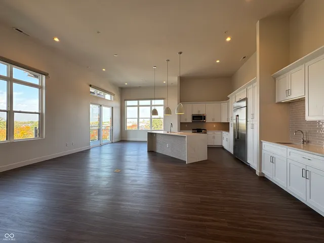 $800,000 | 1155 South Rangeline Road, Unit 501, Carmel, IN 46032