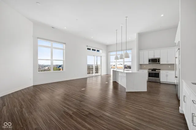 $800,000 | 1155 South Rangeline Road, Unit 501, Carmel, IN 46032