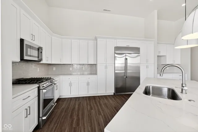 $800,000 | 1155 South Rangeline Road, Unit 501, Carmel, IN 46032