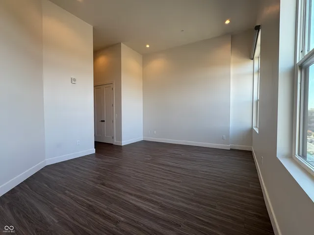 $800,000 | 1155 South Rangeline Road, Unit 501, Carmel, IN 46032