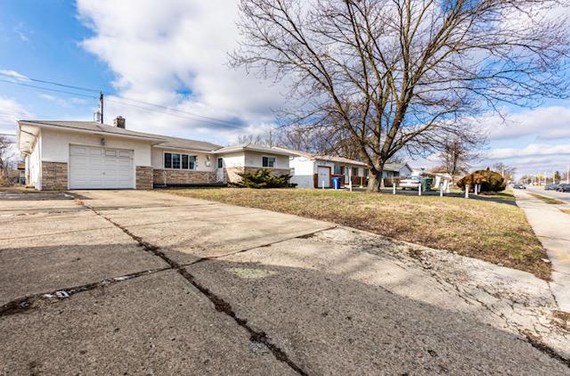 5315 Karl Road Columbus, OH 43229 - Photo 5 of 32 Gallery Image 5