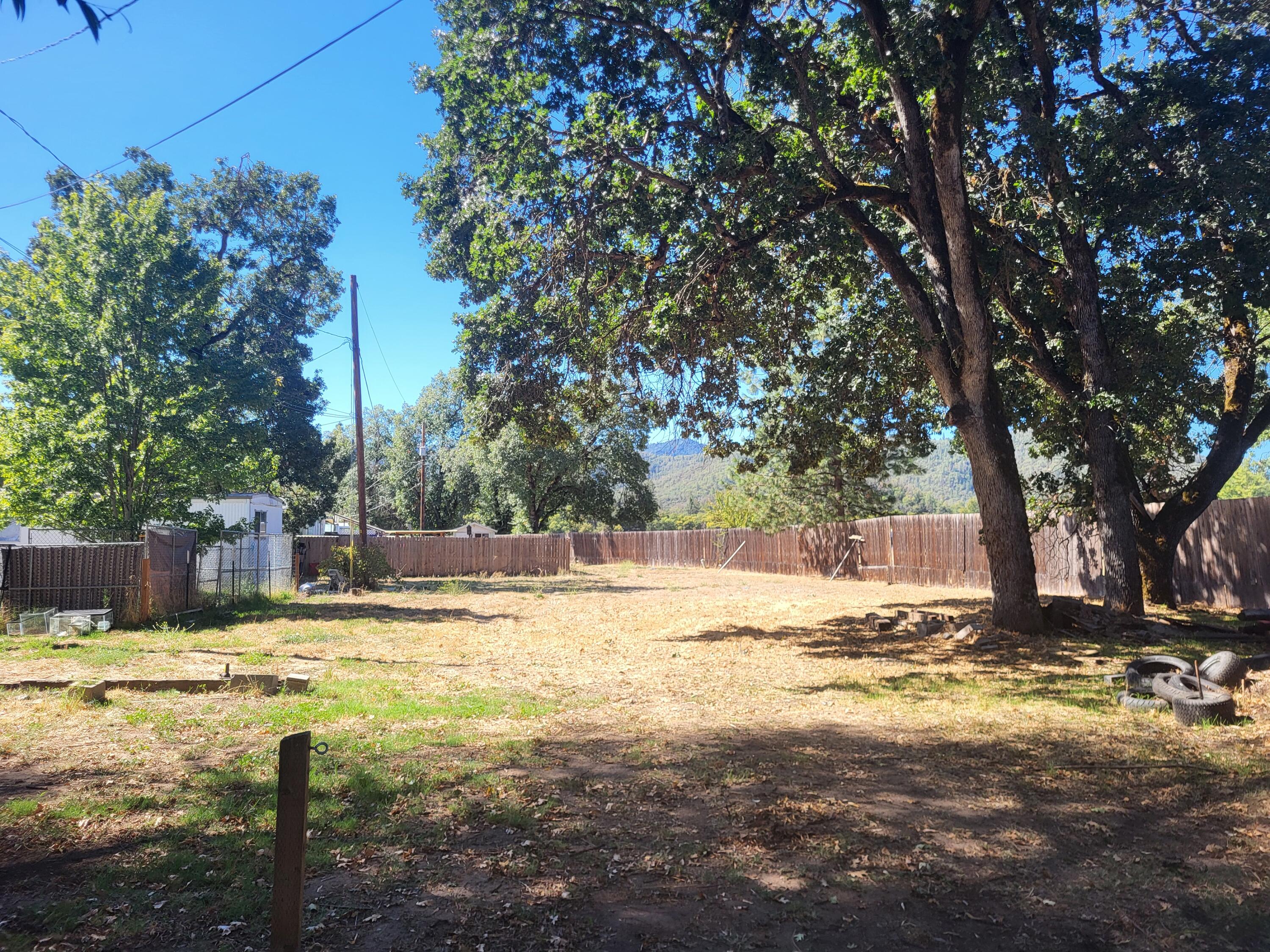 11427 Blackwell Road, Unit 22 Central Point, OR 97502 - Photo 13 of 21 20250922_122027
