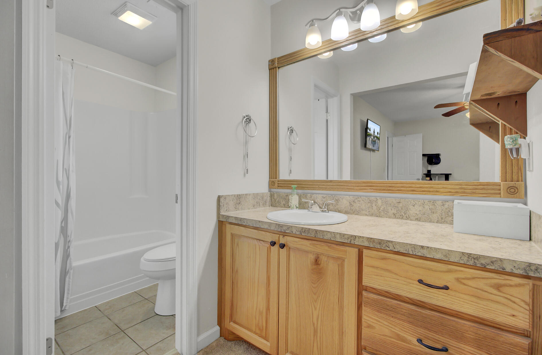 412 Fox Hunt Road Goose Creek, SC 29445 - Photo 16 of 25 Master bath