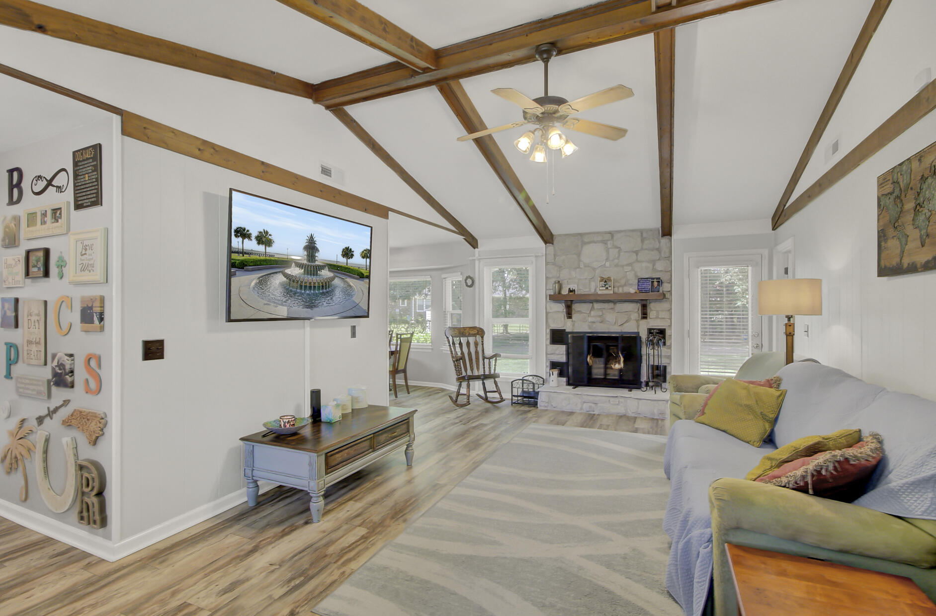 412 Fox Hunt Road Goose Creek, SC 29445 - Photo 5 of 25 Family room with vaulted ceiling