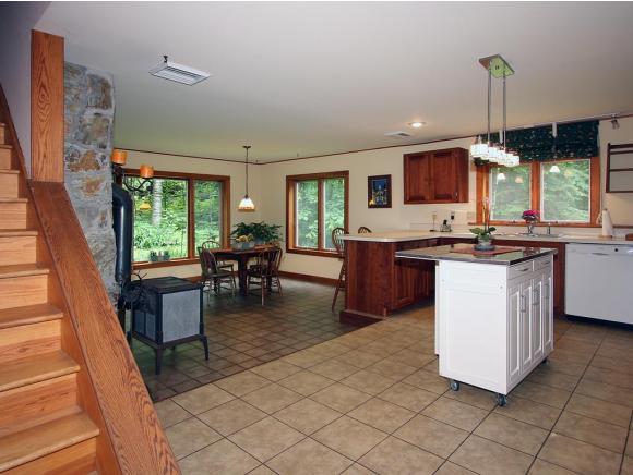 877 Forest Road St. George, VT 05495 - Photo 9 of 29